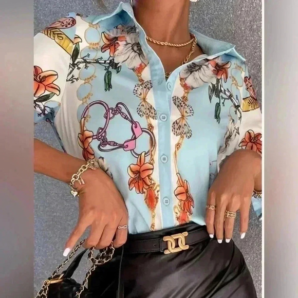 Floral And Butterfly Print Button Up Blouse Blue Sz Medium - Picture 2 of 11